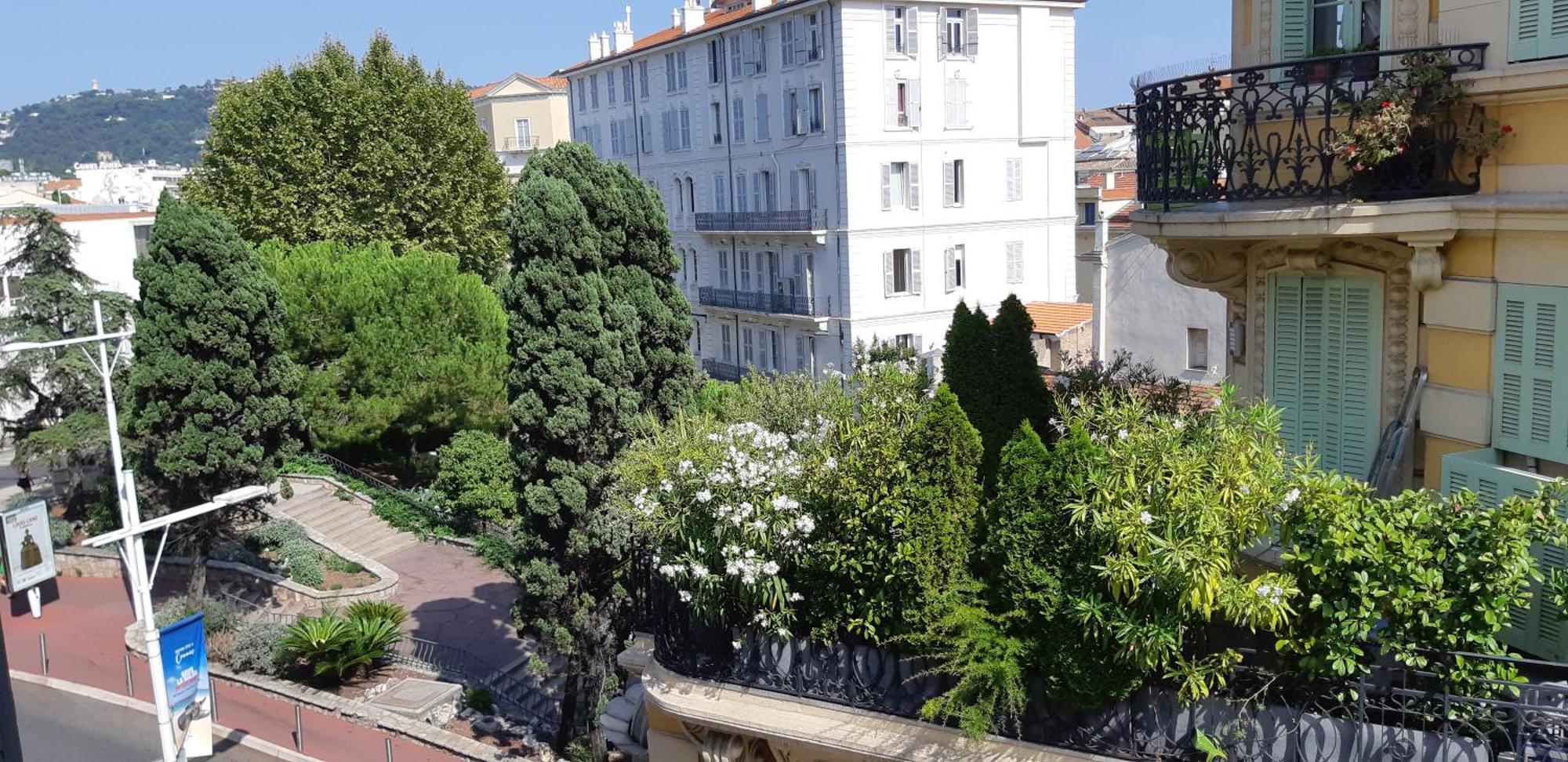 Day'S Inn Cannes Esterno foto